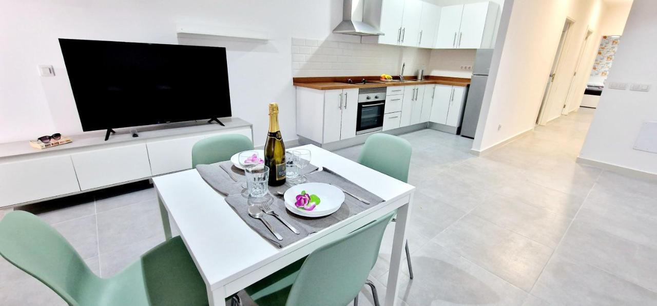 Apartamentos Playa San Juan & Wifi Free Ґія-де-Ісора Екстер'єр фото