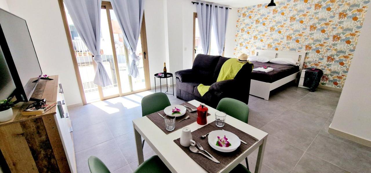 Apartamentos Playa San Juan & Wifi Free Ґія-де-Ісора Екстер'єр фото